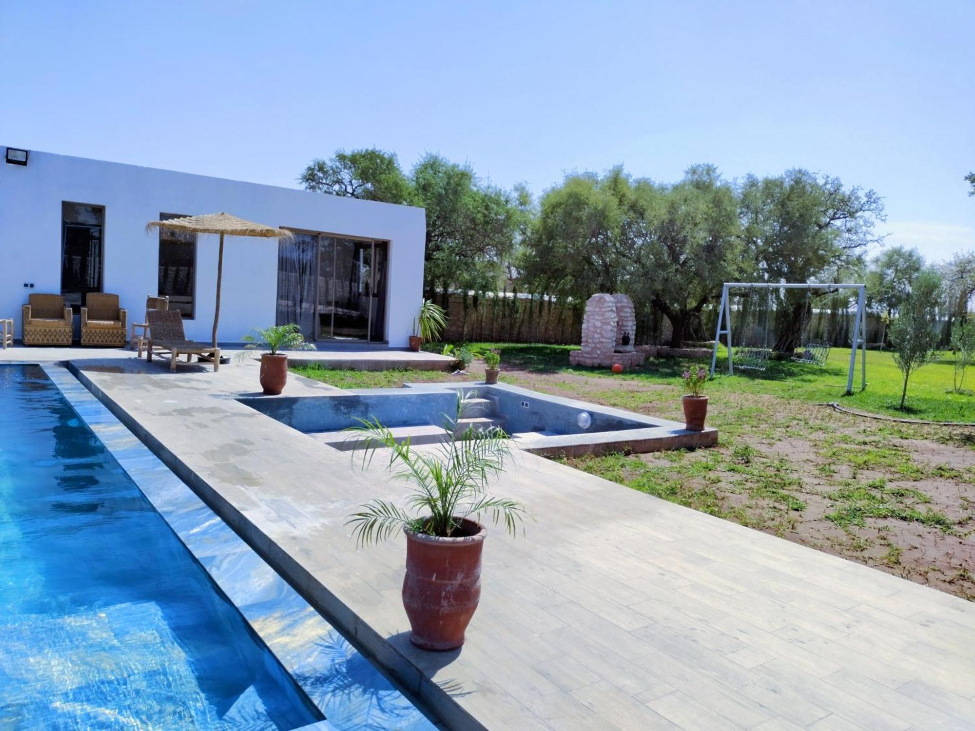 Villa Iyad เอสเซาอิรา ภายนอก รูปภาพ