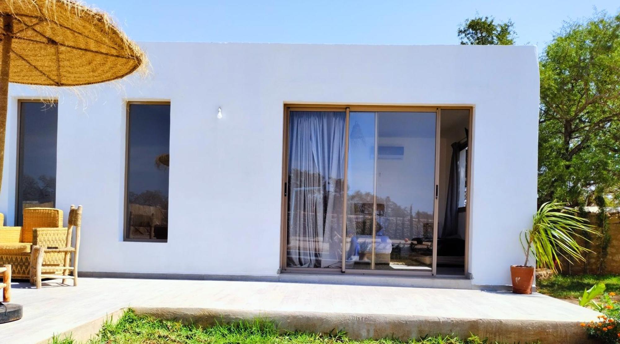 Villa Iyad เอสเซาอิรา ภายนอก รูปภาพ